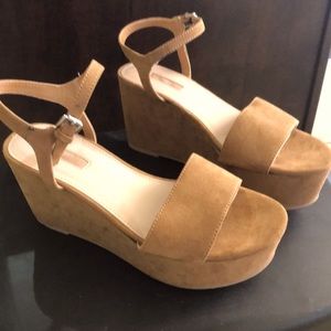 Forever 21  Women’s wedge sandals. Size 8